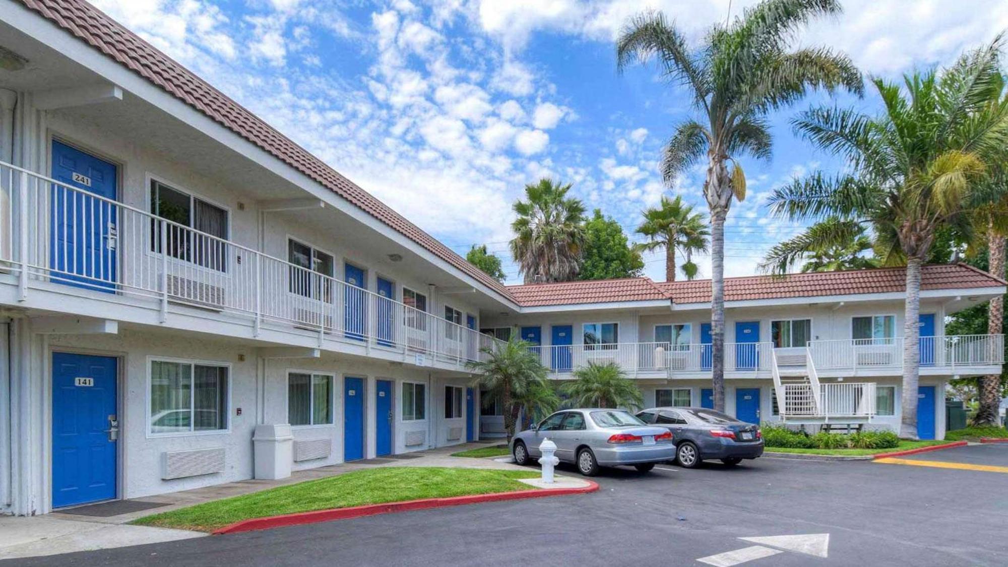 Motel 6-Costa Mesa, Ca מראה חיצוני תמונה