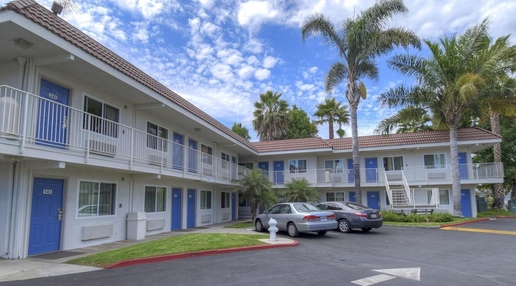 Motel 6-Costa Mesa, Ca מראה חיצוני תמונה